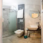 Taksim Brand Aparthotel 4*