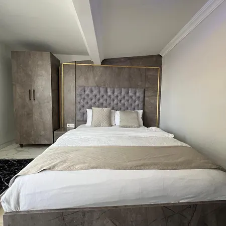 Aparthotel Taksim Brand