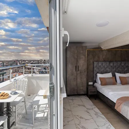 Taksim Brand Aparthotel 4*