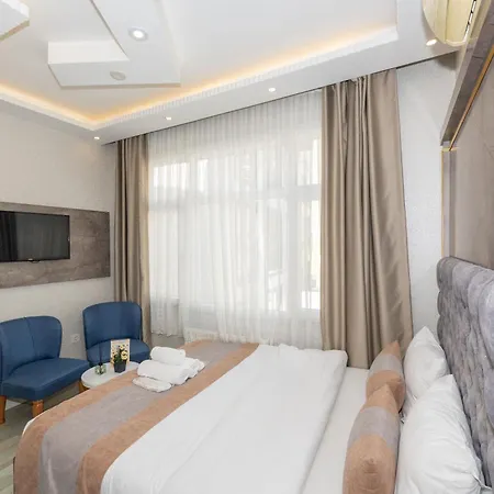 Taksim Brand Aparthotel 4*