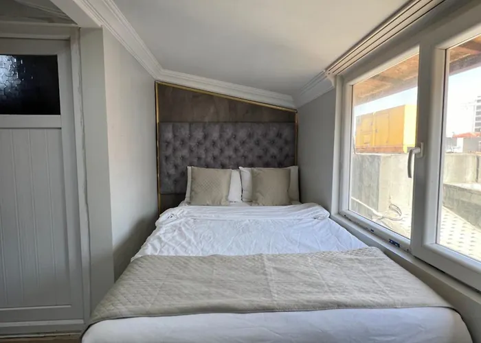 Taksim Brand Стамбул