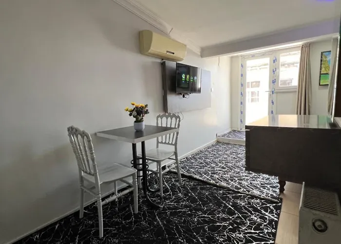 Апарт-отель Taksim Brand Стамбул