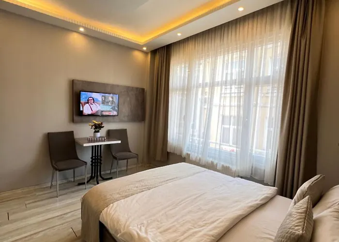 Апарт-отель Taksim Brand 4*