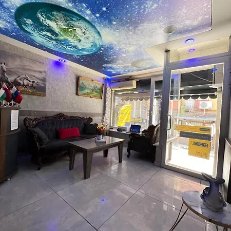 Ξενοδοχείο με διαμερίσματα Taksim Brand 4*